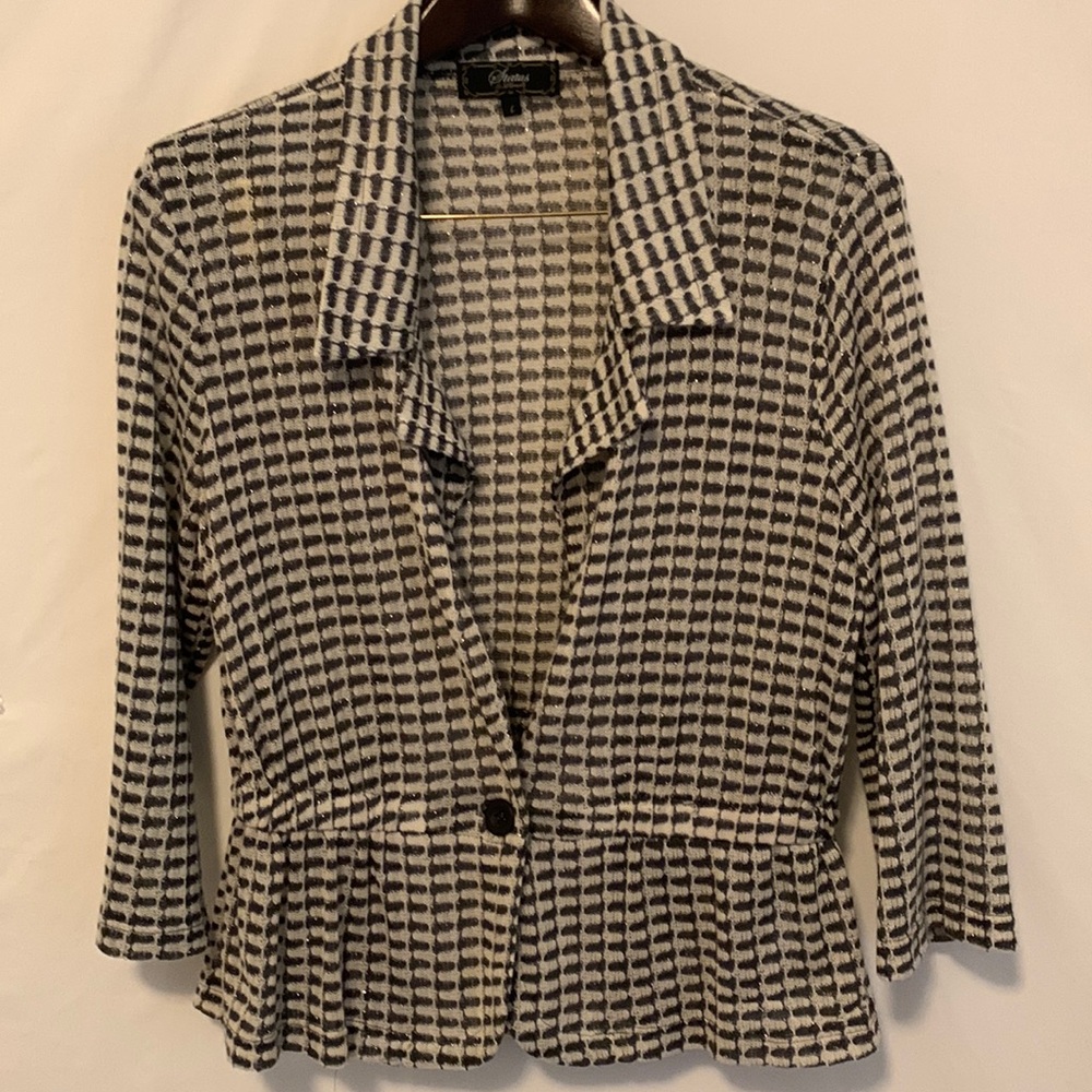 Status by Chenault light coat